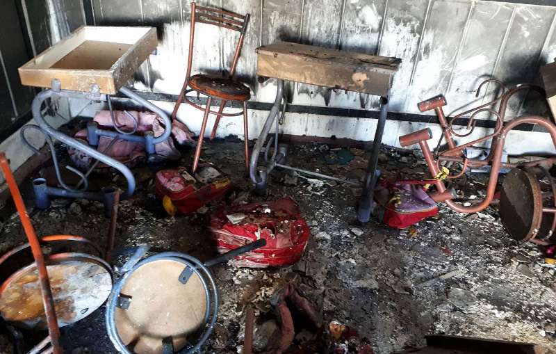 تخلف 11 نفر از کارکنان آموزش و پرورش در آتش‌سوزی دبستان اسوه حسنه