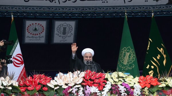 روحانی: تضعیف جمهوری به تقویت اسلام نمی‌انجامد