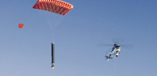 "راکتلب" موشکها را در هوا میگیرد “راکتلب” موشکها را در هوا میگیرد