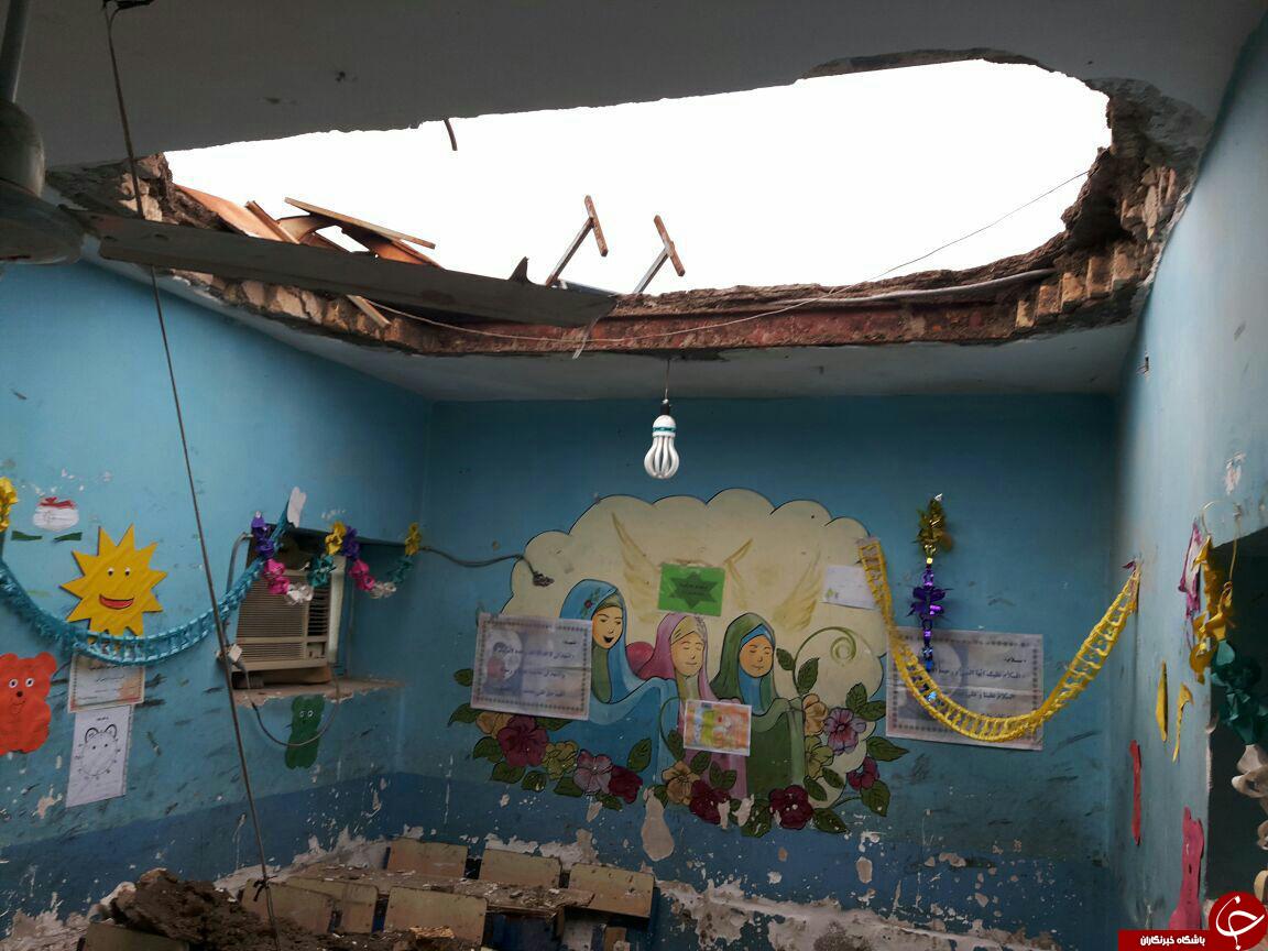 سقف مدرسه میناب ریزش نکرده است/ مهتابی با مقداری گچ از سقف افتاده !