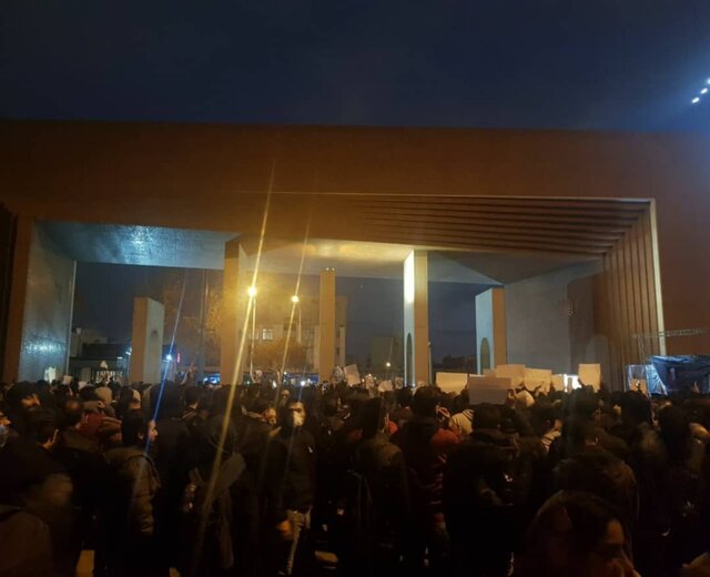 تجمع اعتراضی عصر امروز دانشجویان «شریف» و «امیرکبیر»