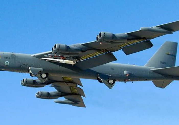 پیام به تهران: گسیل بمب‌افکن‌های B-52 به خاورمیانه