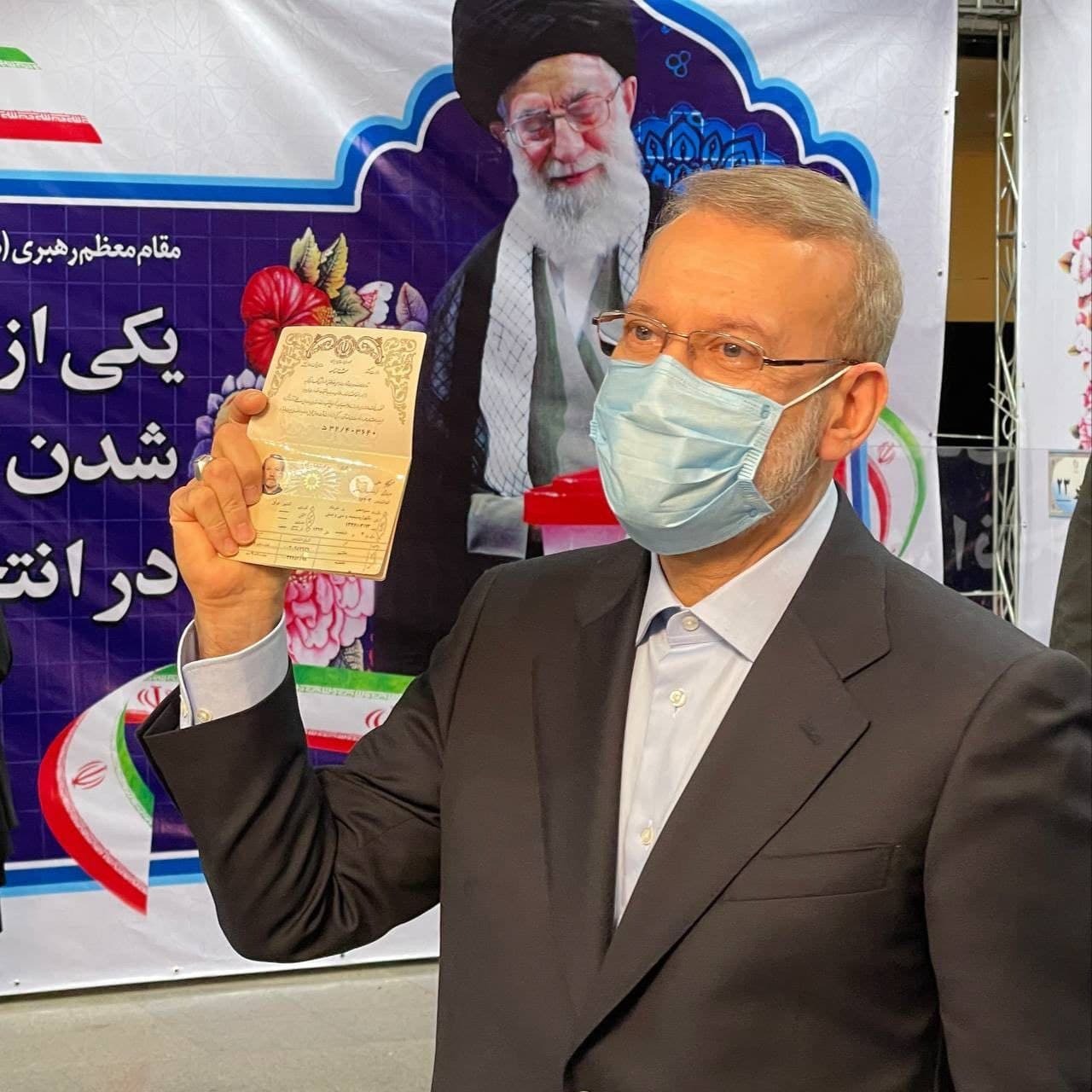 علی لاریجانی ثبت نام کرد علی لاریجانی ثبت نام کرد