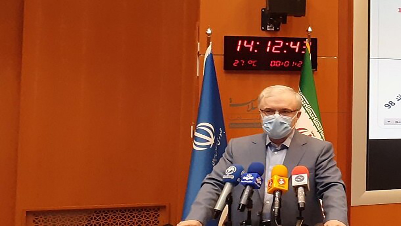 وزیر بهداشت در رشت خبر داد؛ آغاز تزریق واکسن ایرانی کرونا از هفته آینده