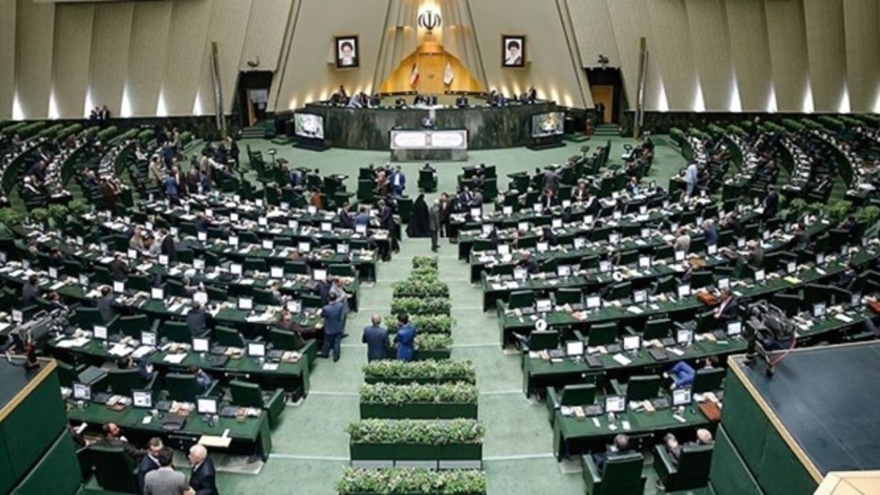 با رأی نمایندگان؛ مجلس طرح حمایت از حقوق کاربران فضای مجازی (طرح صیانت) را در کمیسیون مشترک نگه داشت
