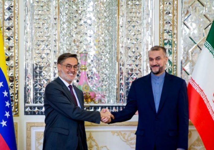 انعقاد سند ۲۰ ساله تهران و کاراکاس چه تاثیری بر تحریمها دارد؟ انعقاد سند ۲۰ ساله تهران و کاراکاس چه تاثیری بر تحریمها دارد؟