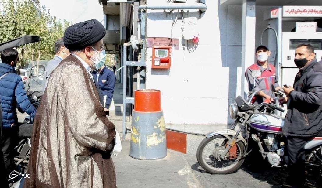 بازدید سرزده رئیس جمهور از جایگاه سوخت فردوسی تهران + فیلم