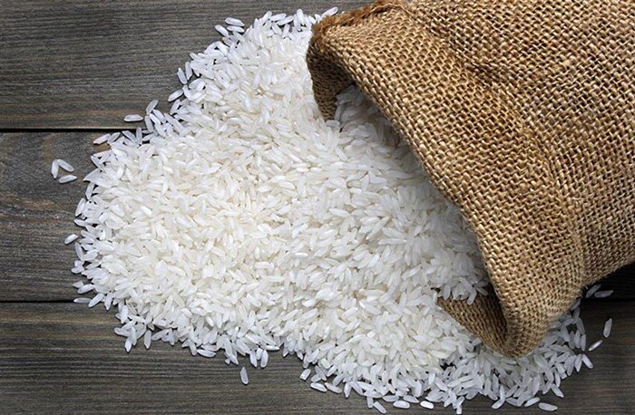 پشتپرده فروش برنج ۱۰۰ هزار تومانی در بازار پشتپرده فروش برنج ۱۰۰ هزار تومانی در بازار