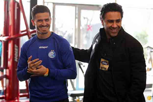 آتش زیر خاکستر زبانه کشید