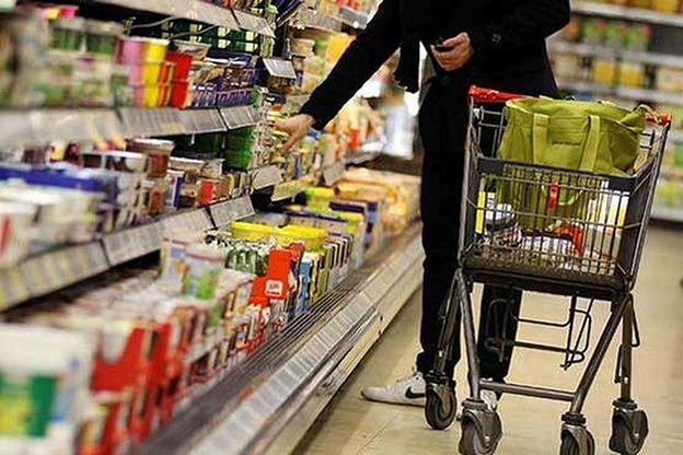 دولت موادغذایی را گران می‌کند، چون قیمت‌گذاری دست اوست