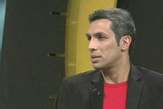 استقلال با پنالتی‌های اشتباه صدرنشین شده است