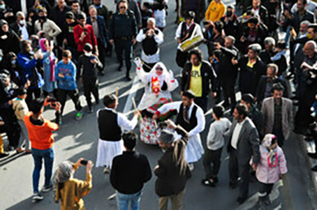 مراسم استقبال از بهار - کاشمر مراسم استقبال از بهار – کاشمر