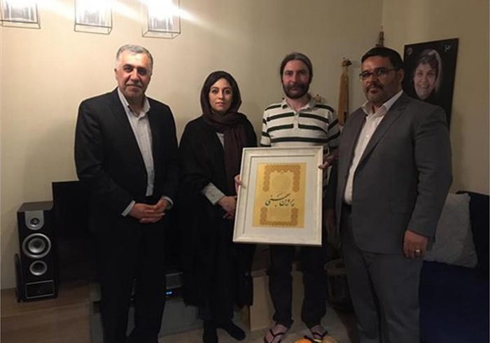 دیدار عیدانه مدیران صندوق اعتباری هنر با خانواده مرحوم مهرآوران و زنده یاد پروین بهمنی