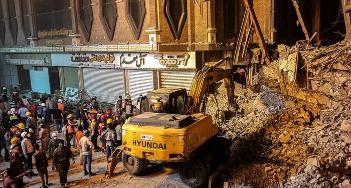 تازه ترین جزئیات از ریزش برج «متروپل»/فوتی ها به 10 تن و مصدومان به 39 نفر رسید/ 10 نفر بازداشت شدند تازه ترین جزئیات از ریزش برج «متروپل»/فوتی ها به 10 تن و مصدومان به 39 نفر رسید/ 10 نفر بازداشت شدند