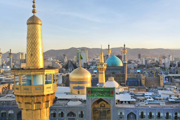 از در و دیوار حرم امام رضا(ع) رأفت می‌بارد