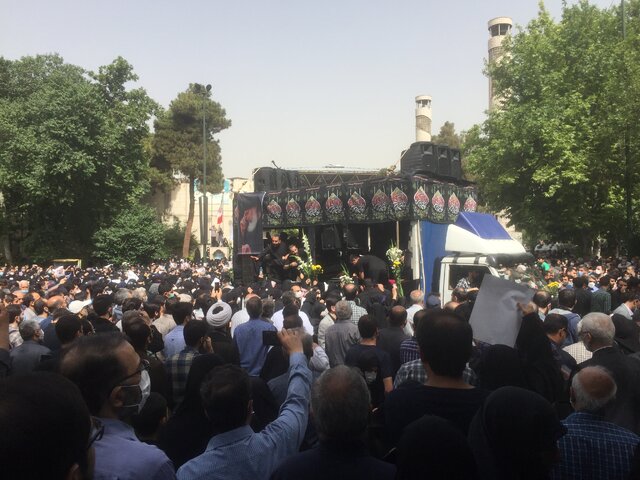 مردم تهران با پیکر آیت‌الله فاطمی‌نیا وداع کردند