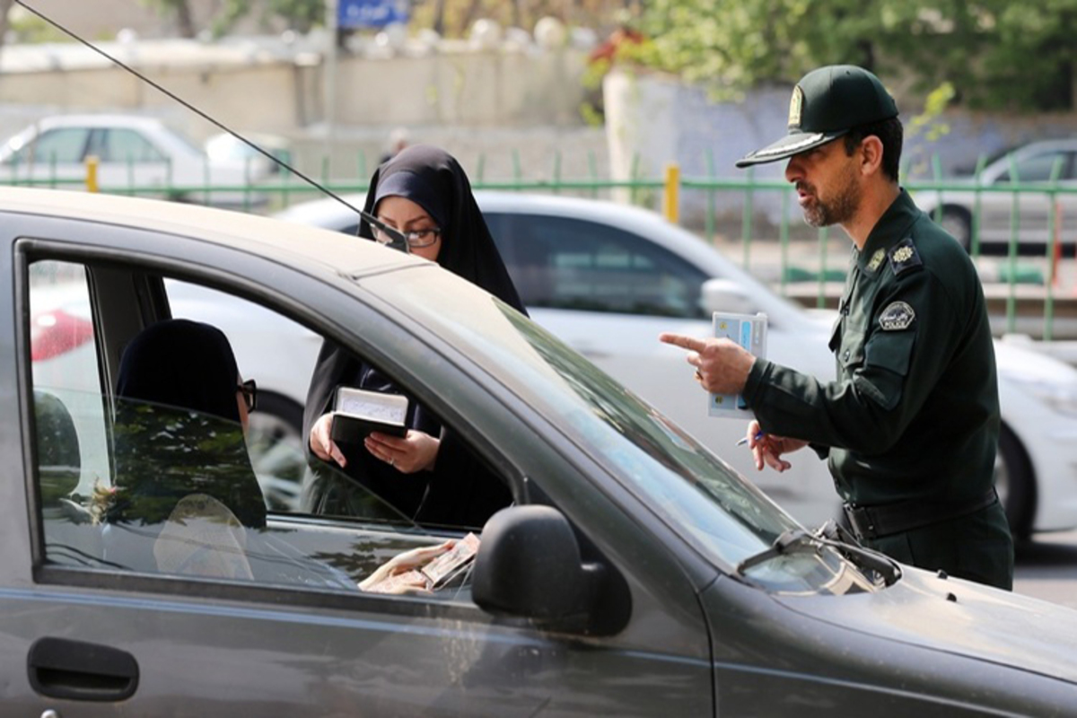 دبیر ستاد نهی از منکر : بدحجاب ها جریمه نقدی میشوند / بدحجابی جرم نیست ، تخلف است دبیر ستاد نهی از منکر : بدحجاب ها جریمه نقدی میشوند / بدحجابی جرم نیست ، تخلف است