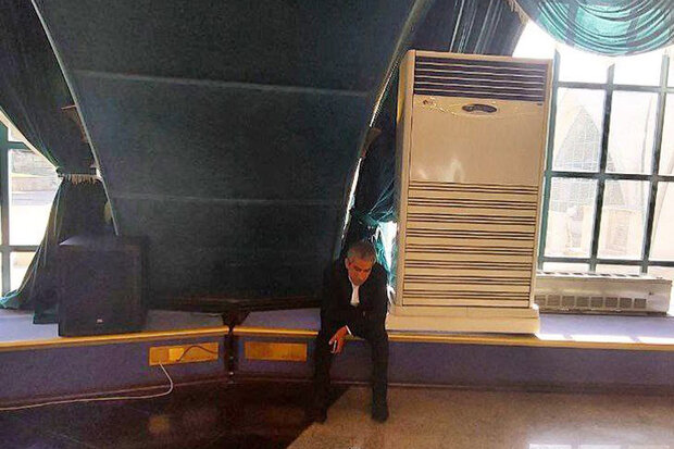 دبیرکل فدراسیون فوتبال استعفا کرد