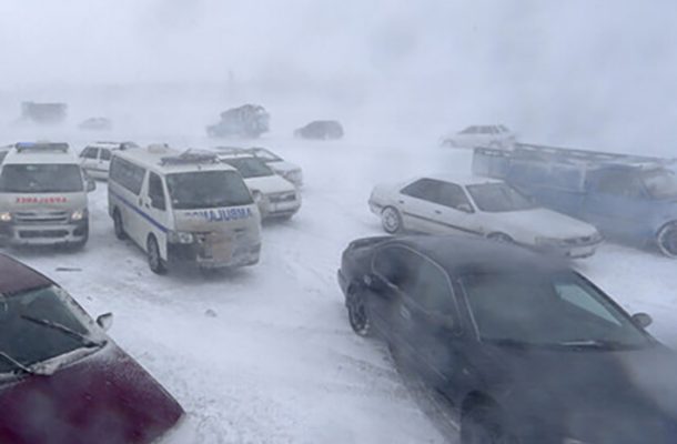 کولاک برف و لغزندگی جاده‌های ۱۸ استان/ پیش‌بینی وقوع سیل در ۳ استان
