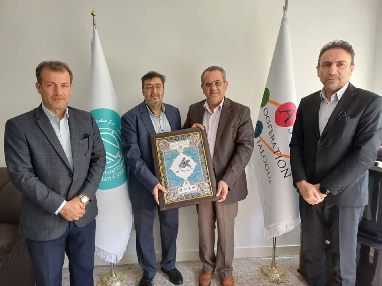 برگزاری همزمان چهاردهمین جشنواره فیلم ورزشی ایران در یکی از کشورهای عربی