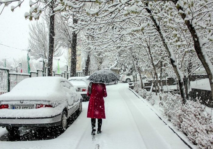 تشدید بارش برف و باران در ۱۱ استان/ آبگرفتگی معابر و خطر ریزش بهمن