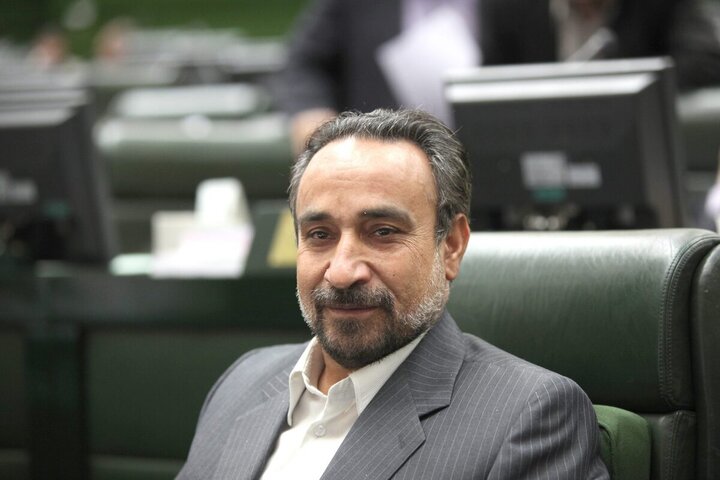 محمدرضا خباز، سیاستمدار اصلاح‌طلب و استاندار اسبق سمنان درگذشت.