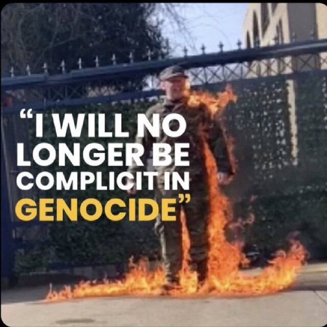 «آرون بوشنل»؛ معترضی ایستاده در آتش