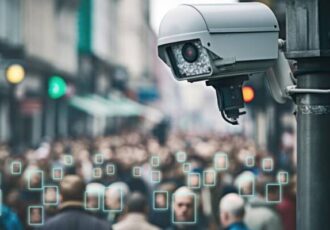 توتالیتاریسم چیست؟ ویژگی حکومت تمامیت خواه چیست؟