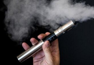 سیگار الکترونیکی و شروع زودهنگام آسم!