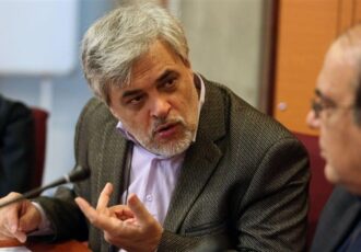 محمد مهاجری: نگاه تکنوکرات های دولت رئیسی به مخبر است!