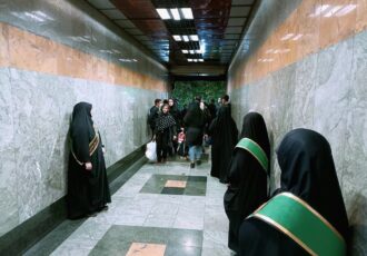 در مترو حجاب بان نداریم/ دختر من هم رفتار ایجابی دارد!
