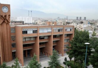 توصیه رئیس دانشگاه شریف به دانش آموختگان این دانشگاه توصیه رئیس دانشگاه شریف به دانش آموختگان این دانشگاه