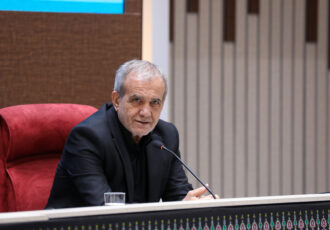 اگر در معرض انتخابی بودیم که شایسته آن نبودیم، کنار بکشیم