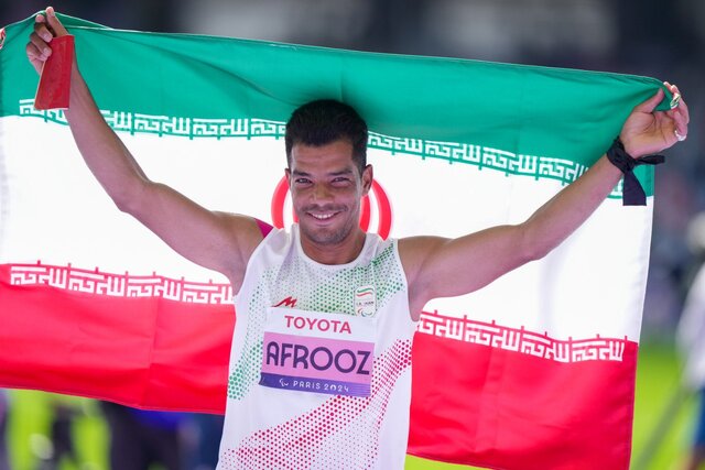 افروز با رکوردشکنی قهرمان‌ ‌پرتاب نیزه شد