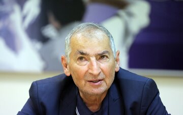 کنایه سنگین زیباکلام به کوچک زاده