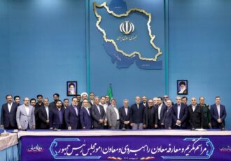 برخی اصرار داشتند که دکتر ظریف نباشد/ به جای توجه به دغدغه های مردم زمین و زمان بهم ریختند که ایشان در معاونت راهبردی نباشد