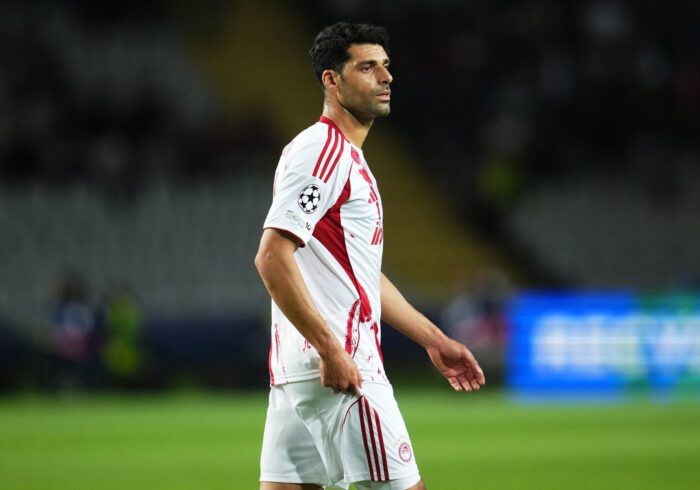 تنش داخل کشور را سر فوتبال خراب نکنید/ 10 نفر ایستادند و پنالتی نمی زنند!