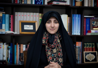 رعایت عدالت نسبت به زنان در تصمیم ها رعایت عدالت نسبت به زنان در تصمیم ها