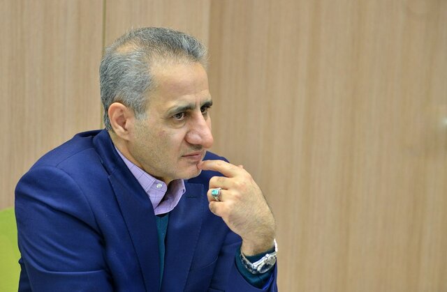 چرا تعادل بازار ارز برهم خورد؟ چرا تعادل بازار ارز برهم خورد؟