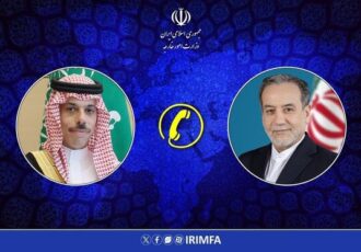 تبادل نظر عراقچی و بن فرحان درباره فضای تنش آلود منطقه