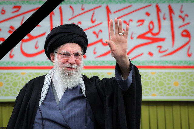 رهبر انقلاب به شهادت رسید