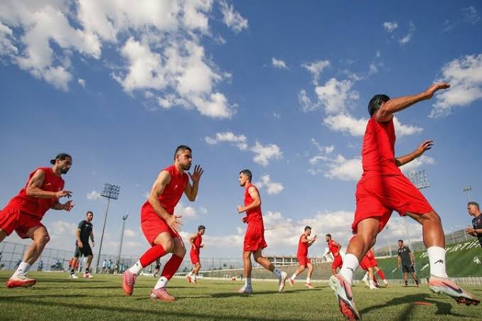 قواره پرسپوليس هم سايز دولت چهاردهم..! قواره پرسپوليس هم سايز دولت چهاردهم..!