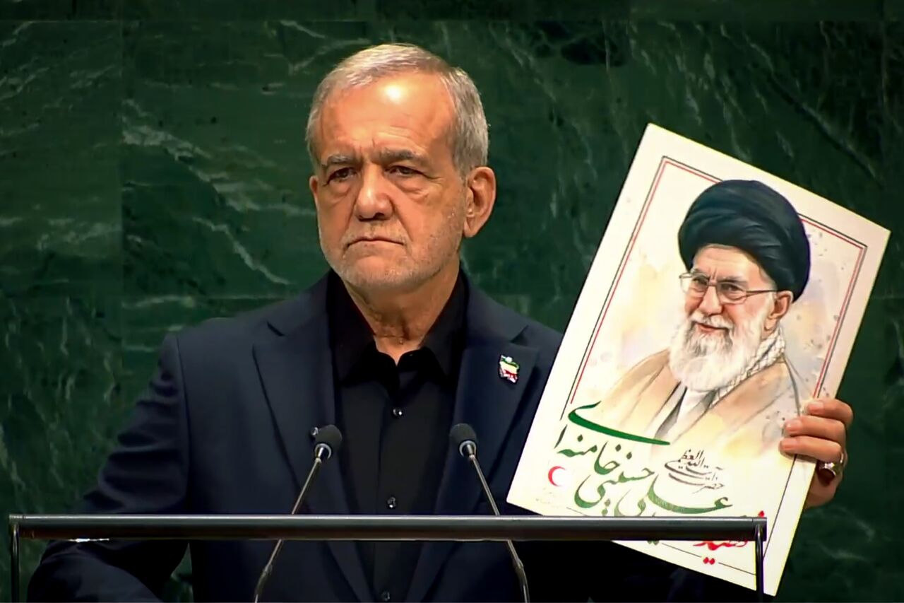 رئیس جمهور در هشتاد و یکمین مجمع عمومی سازمان ملل متحد؛
مذاکره می کنیم اما نه با زبان زور!
